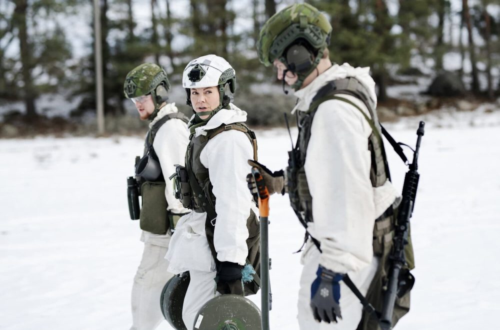 Kronprinsessan i armén 2 Kronprinsessan Victoria övar på Livgardet under sin Officersutbildning.