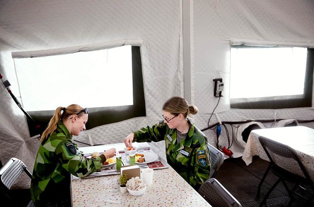 Lettland10 Frukost på Camp Valdemar