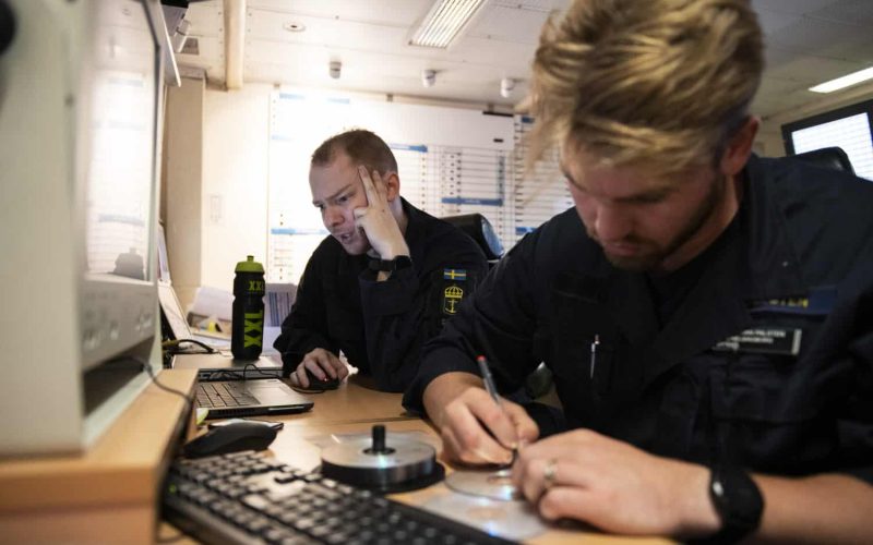Walter Karlqvist (till vänster) har arbetat som 
sjöman i ett år.