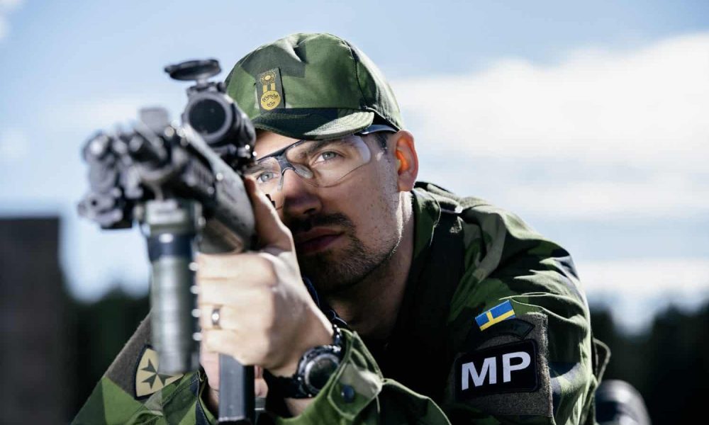 margaretabsandeback200415_MBS3937-Edit