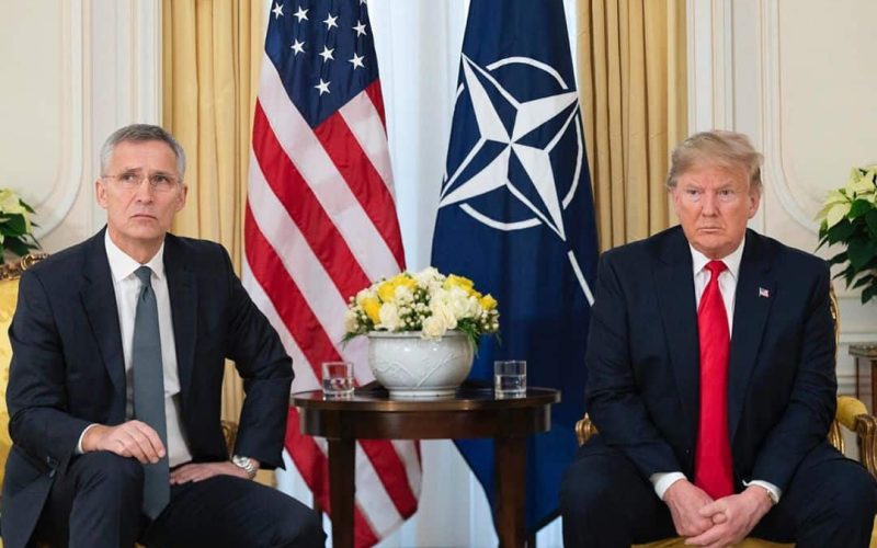 Nato-länderna kan inte längre lita på USA, hävdade Frankrikes president hösten 2019. När USA:s president 
kort därefter träffade Natos generalsekreterare Jens Stoltenberg kallade Trump uttalandena för respektlösa. Foto:TT